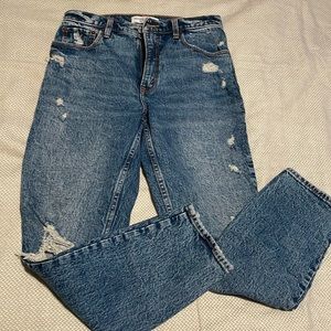 Abercrombie “the skinny high rise” size 27/4
